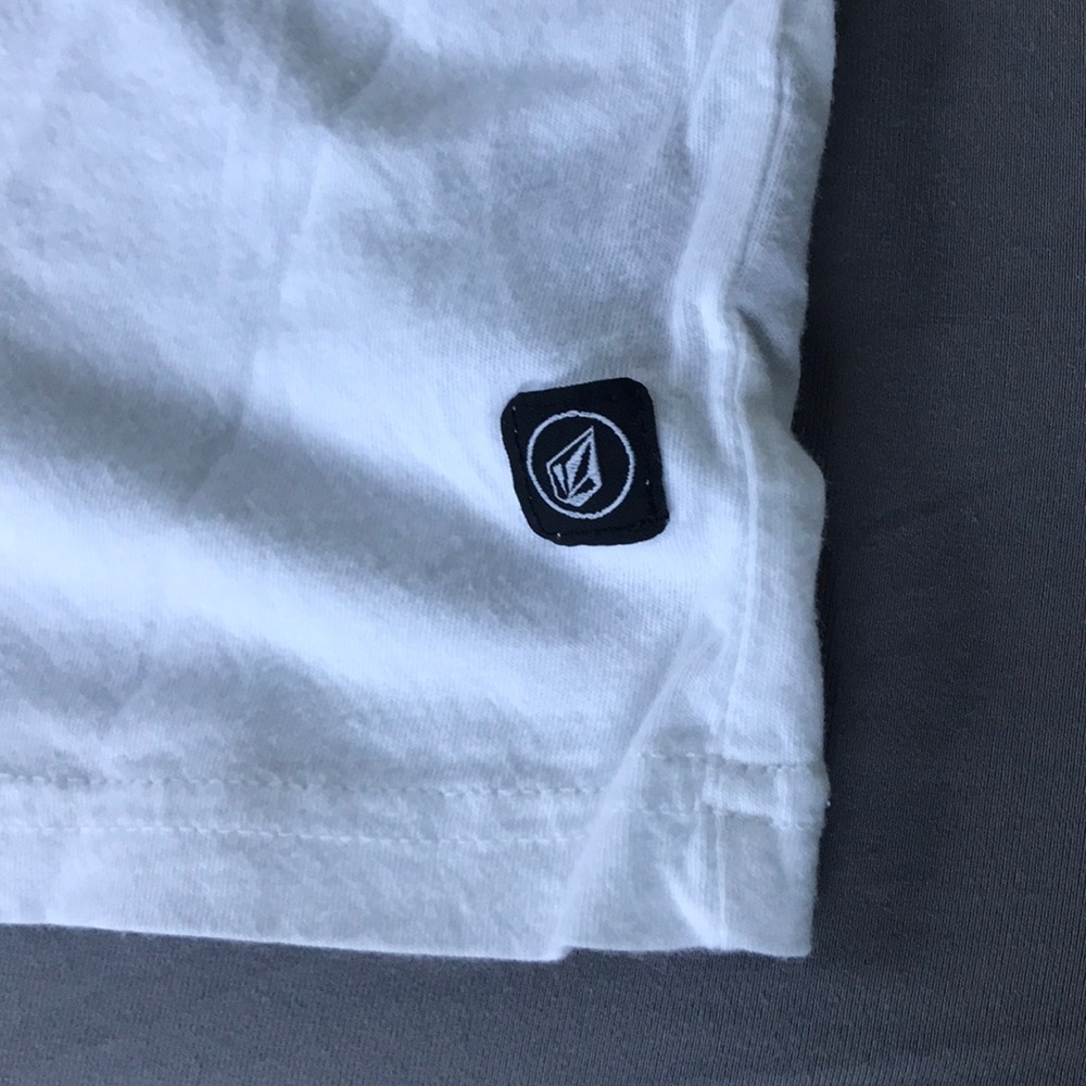 Volcom Tank Top Large - image 6